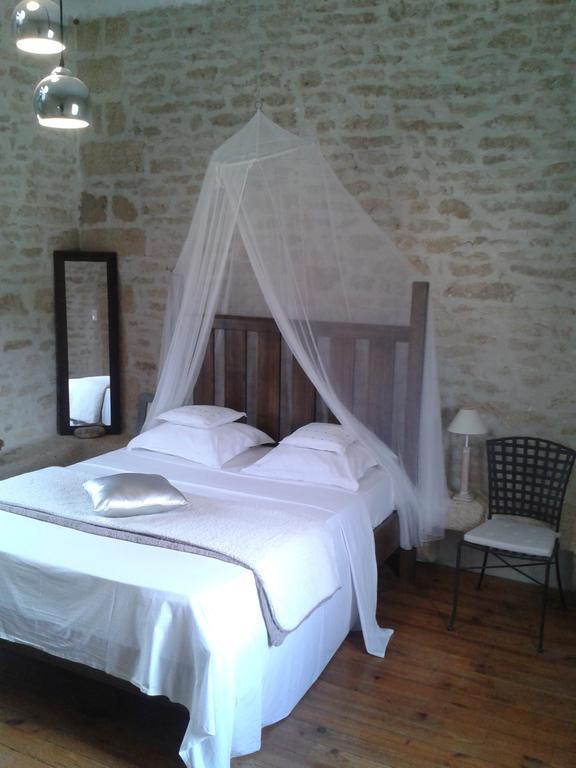 Guesthouse de Cambis B&B Remoulins Kamer foto